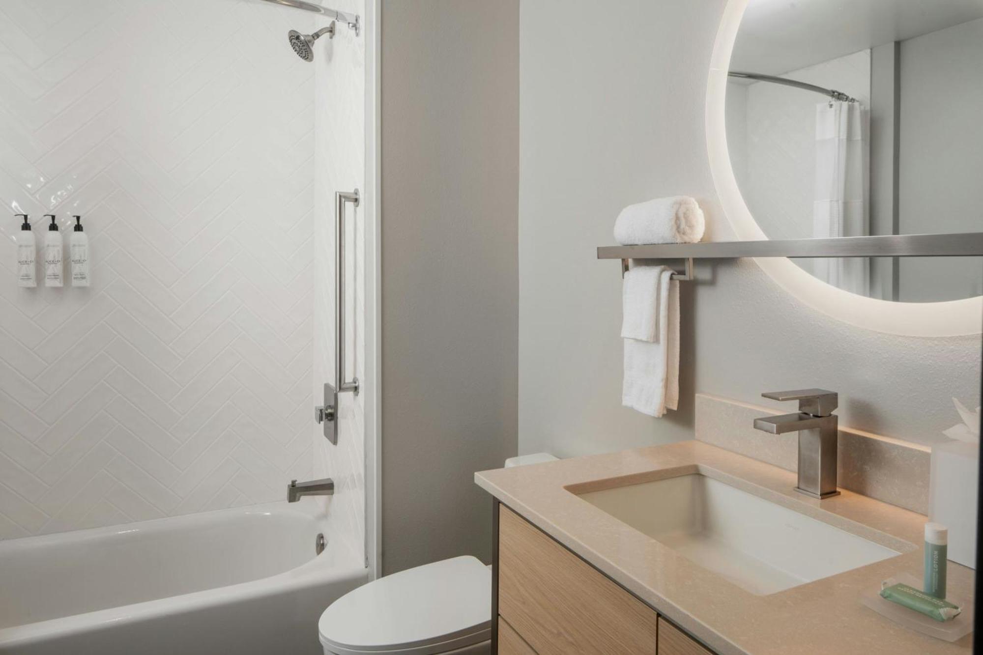 Towneplace Suites By Marriott Pensacola West I-10 Ferry Pass Екстериор снимка