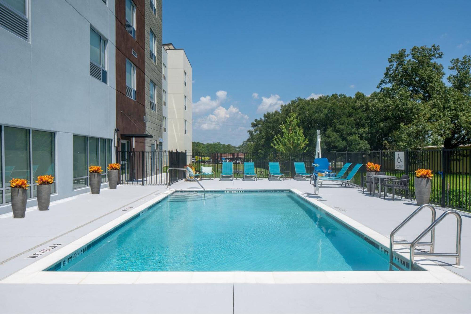 Towneplace Suites By Marriott Pensacola West I-10 Ferry Pass Екстериор снимка